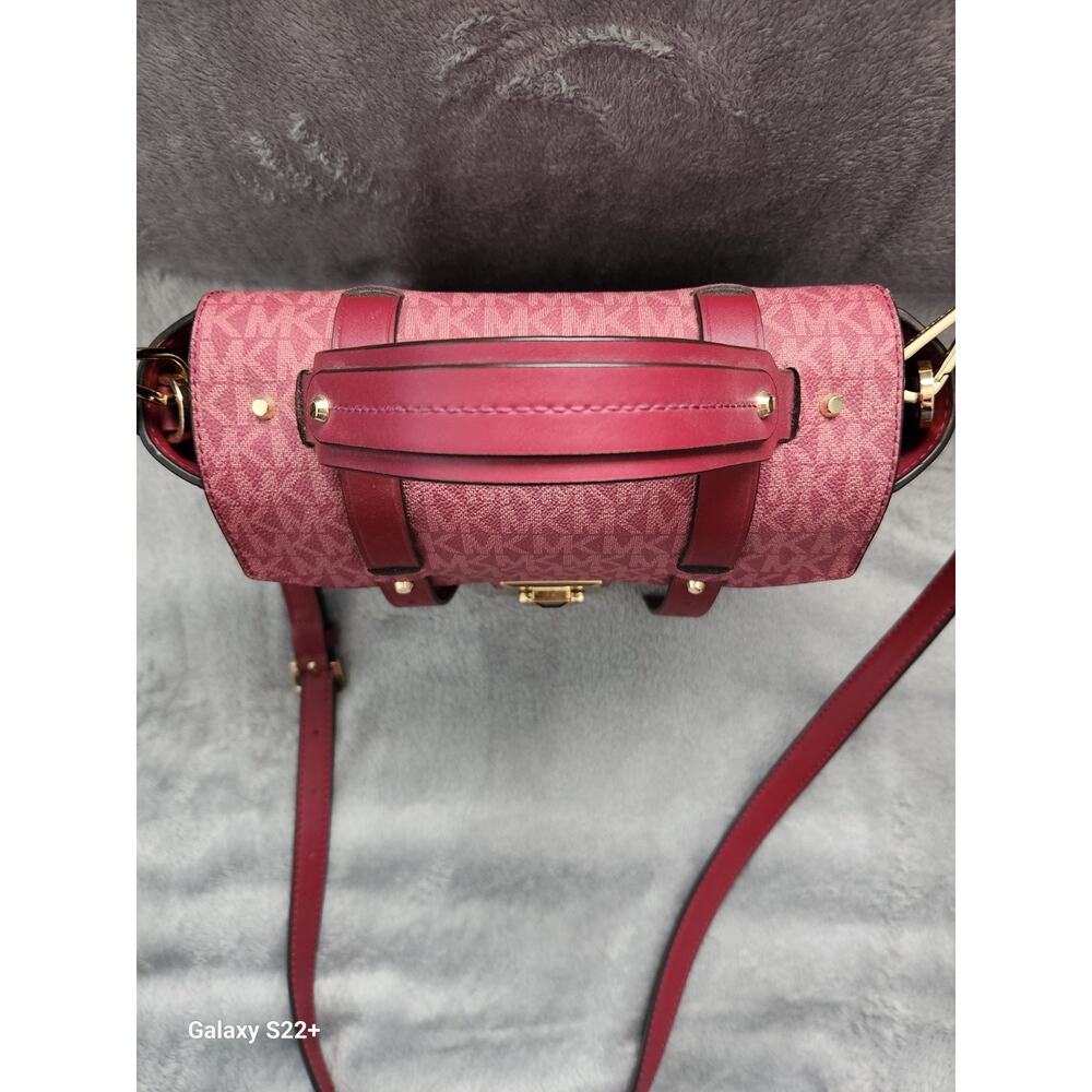 Rare Color Michael Kors Manhattan • NWT • Berry Lthr • Gold Hardware • MSRP 428 - Picture 8 of 10